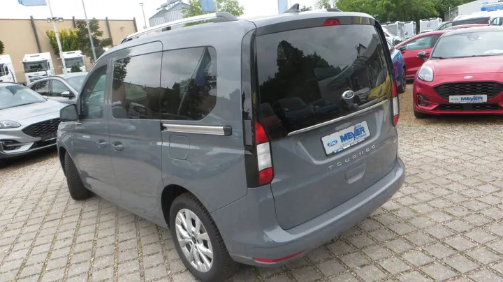 Ford Tourneo