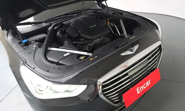 Genesis EQ900