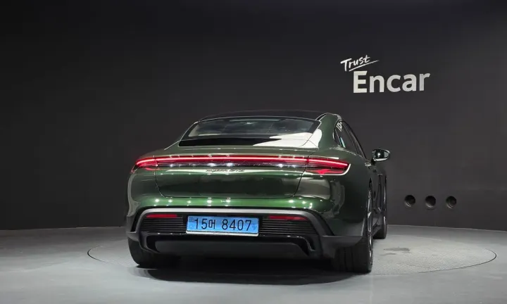 Porsche Taycan