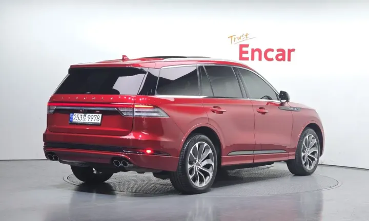 Lincoln Aviator