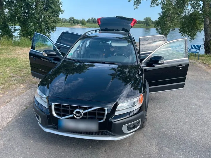 Volvo XC70