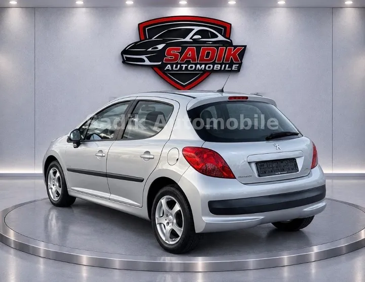Peugeot 207