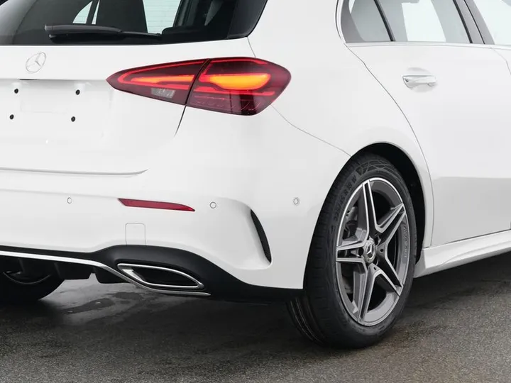 Mercedes-Benz A 200