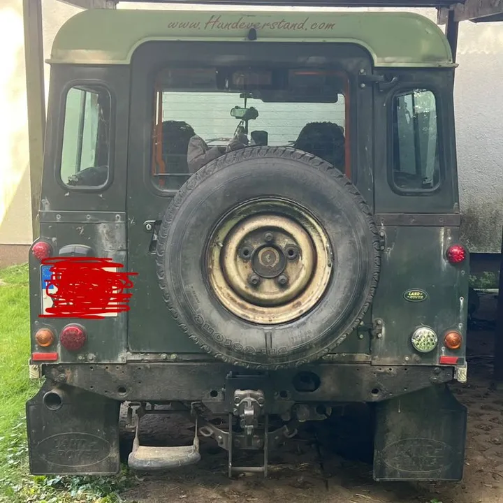 Land Rover Defender