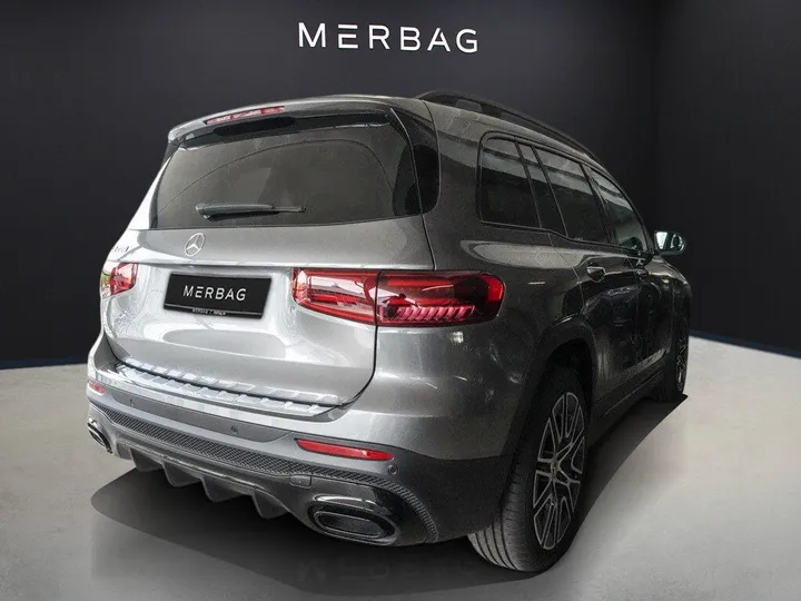 Mercedes-Benz GLB 200