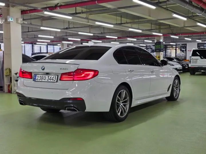 BMW 5-Series