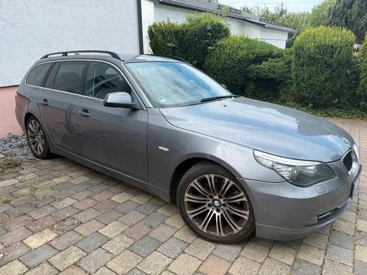 BMW 525