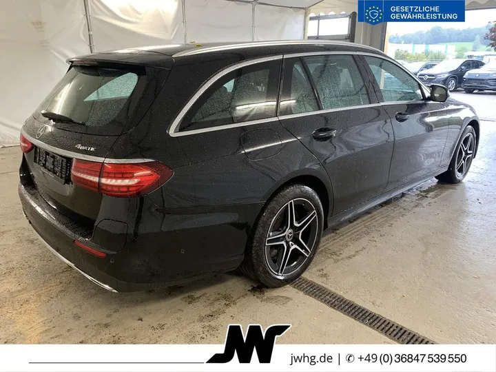 Mercedes-Benz E 300