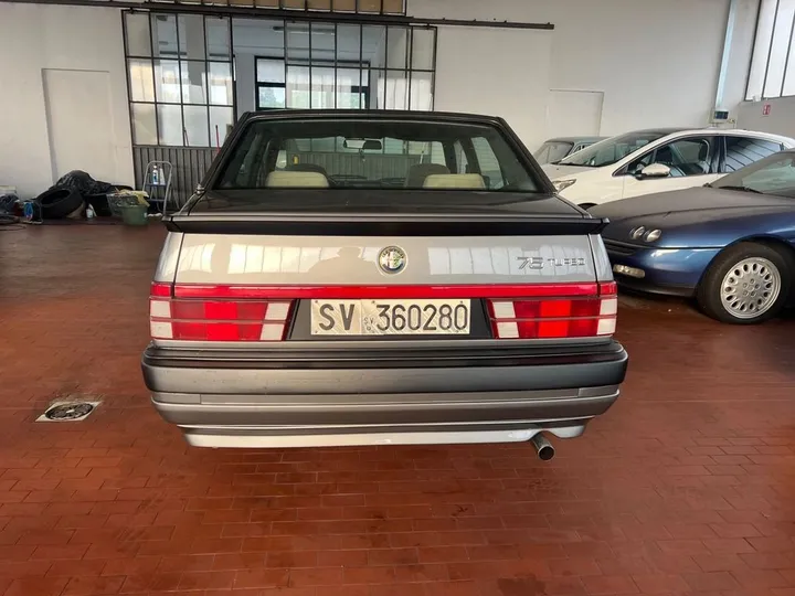 Alfa Romeo 75