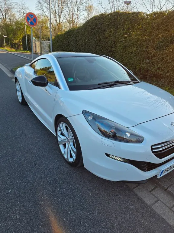 Peugeot RCZ