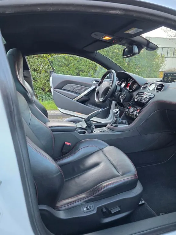 Peugeot RCZ