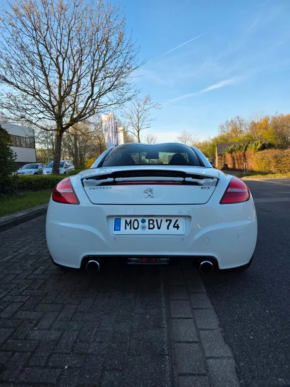 Peugeot RCZ