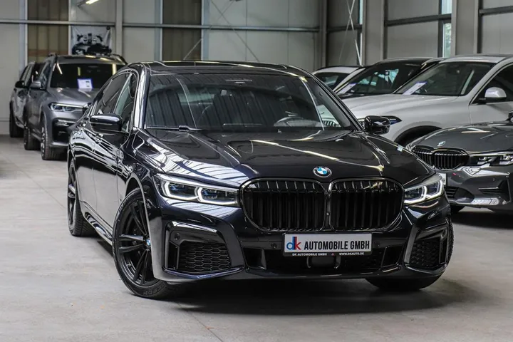 BMW 745