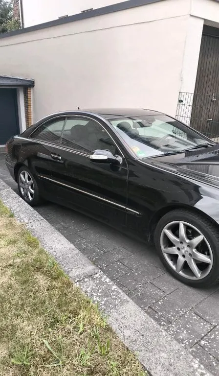 Mercedes-Benz CLK 220