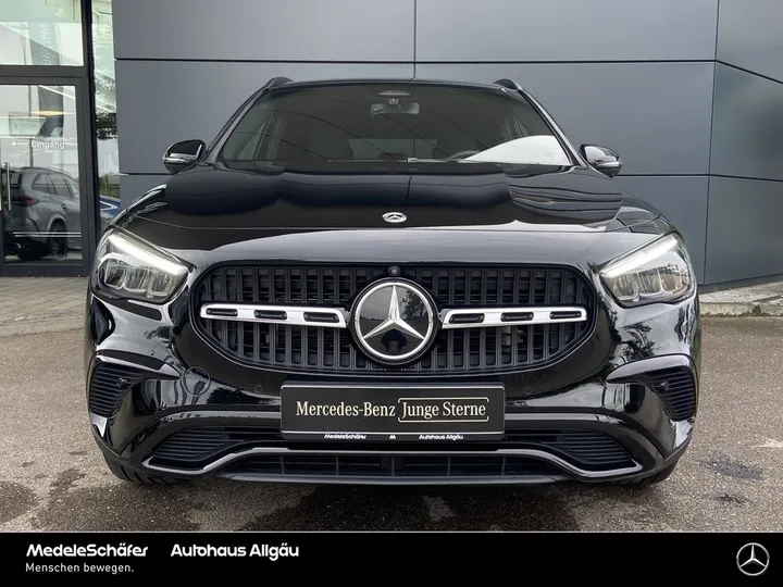 Mercedes-Benz GLA 200