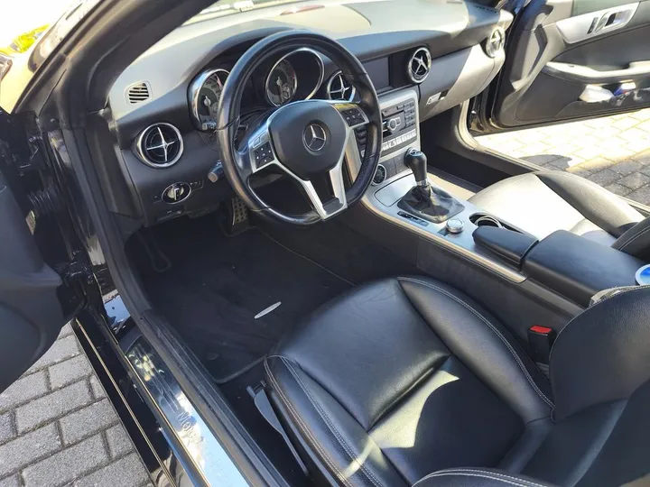 Mercedes-Benz SLK 200