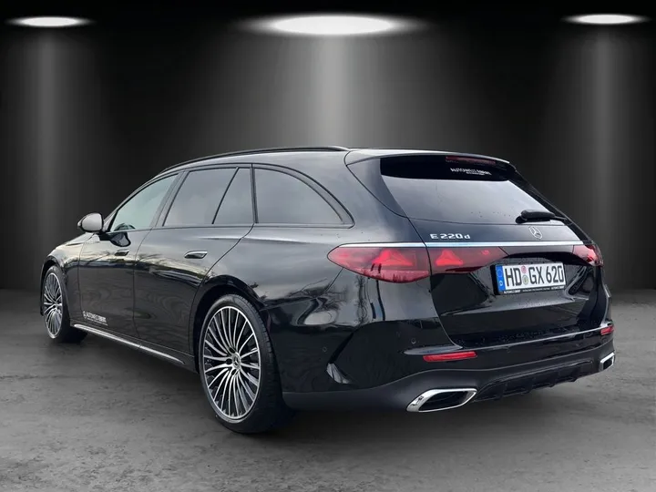 Mercedes-Benz E 220