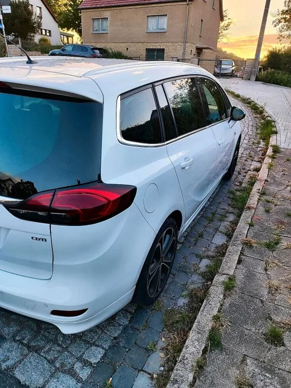 Opel Zafira Tourer