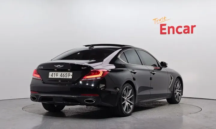 Genesis G70