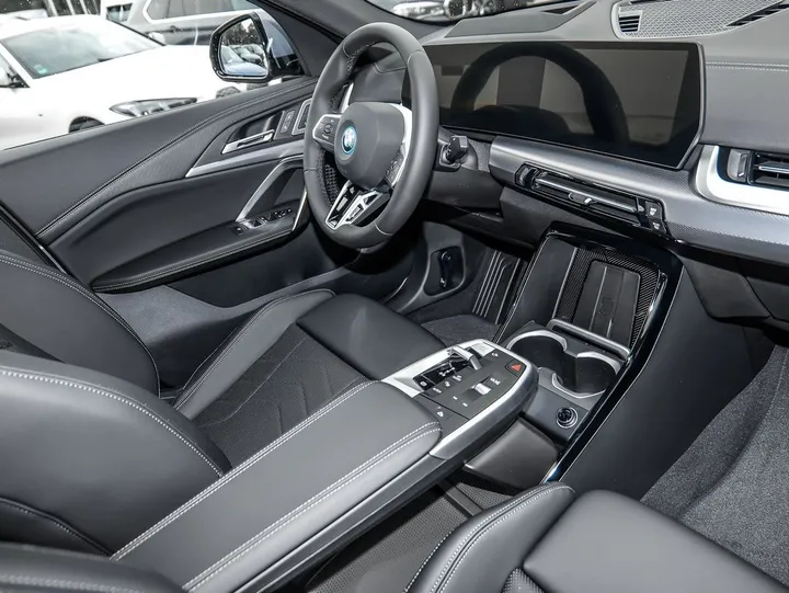 BMW iX2
