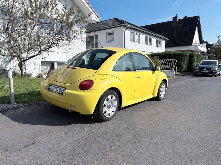 Volkswagen New Beetle