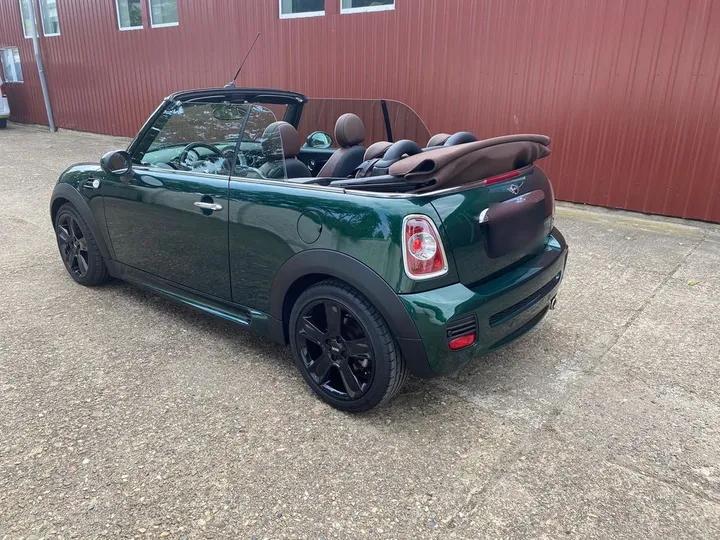 MINI Cooper Cabrio