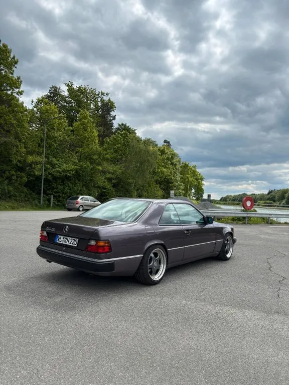 Mercedes-Benz CE 220