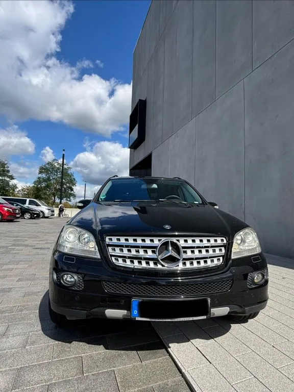 Mercedes-Benz ML 320