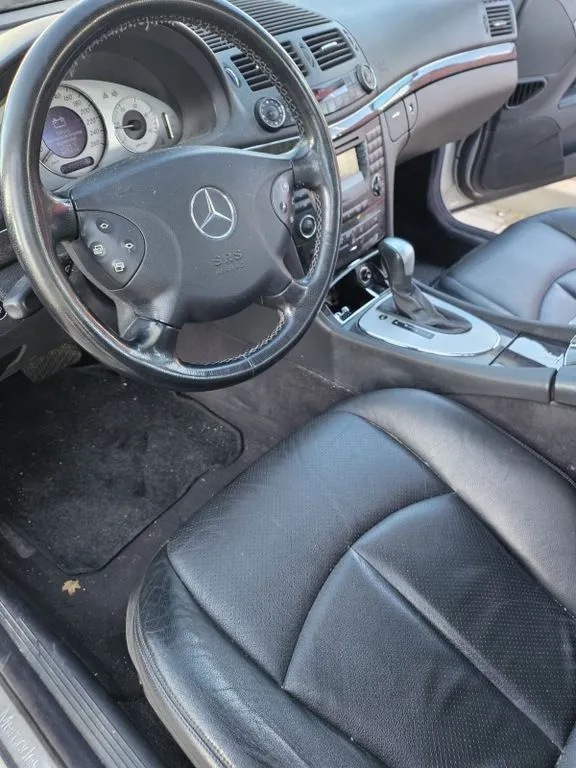 Mercedes-Benz E 270