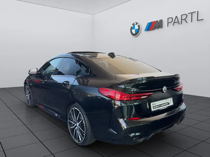 BMW M235