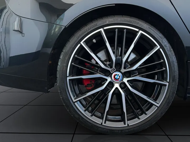 BMW M235