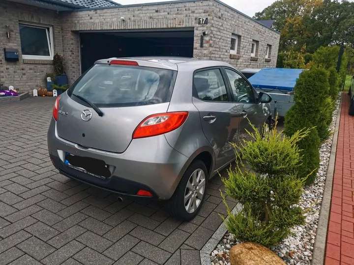 Mazda 2