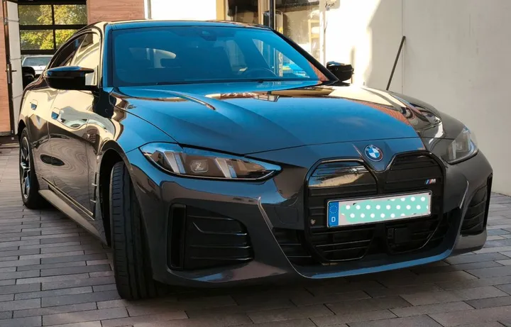 BMW i4