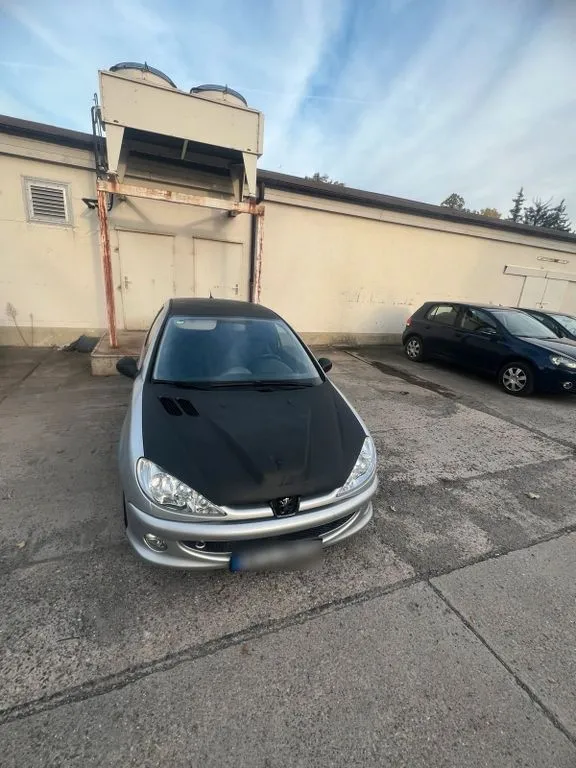 Peugeot 106
