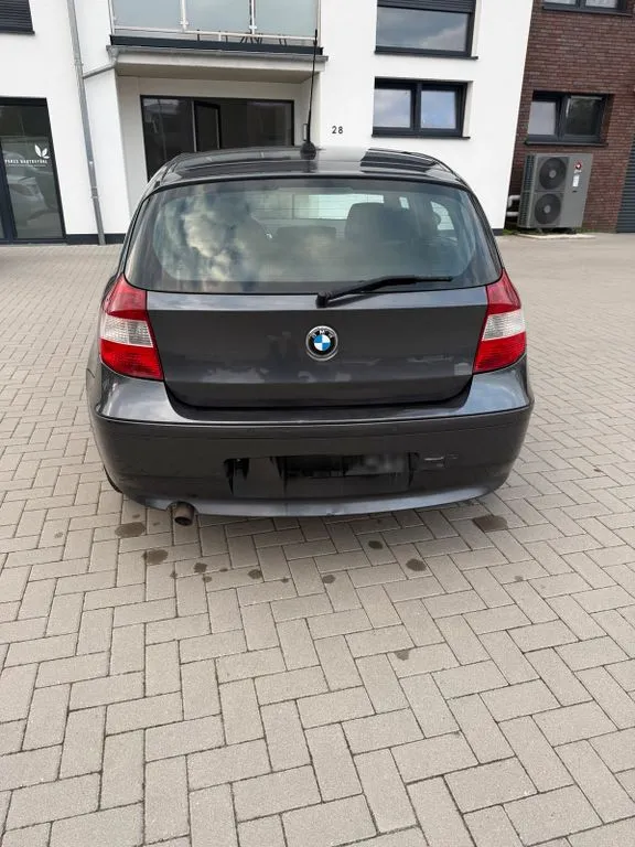 BMW 120