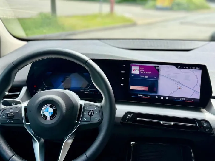 BMW 216