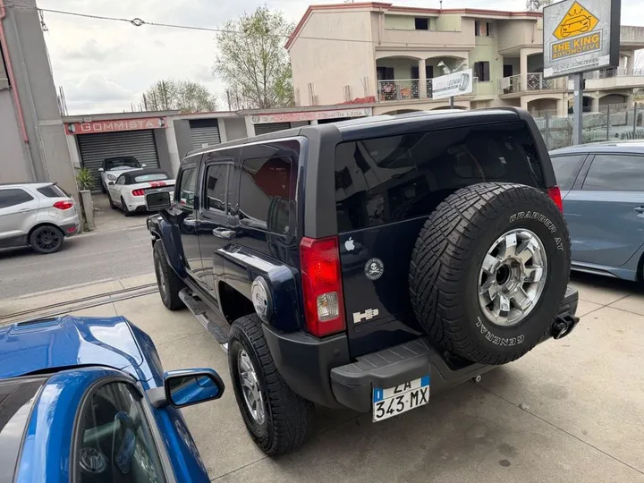 Hummer H3