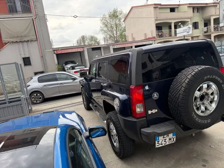 Hummer H3