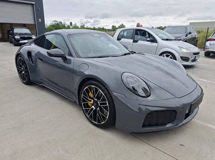 Porsche 992