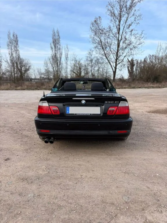 BMW 330