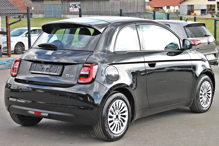 Fiat 500e