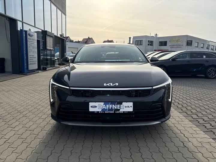 Kia K4