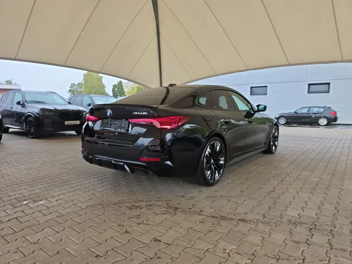 BMW M440