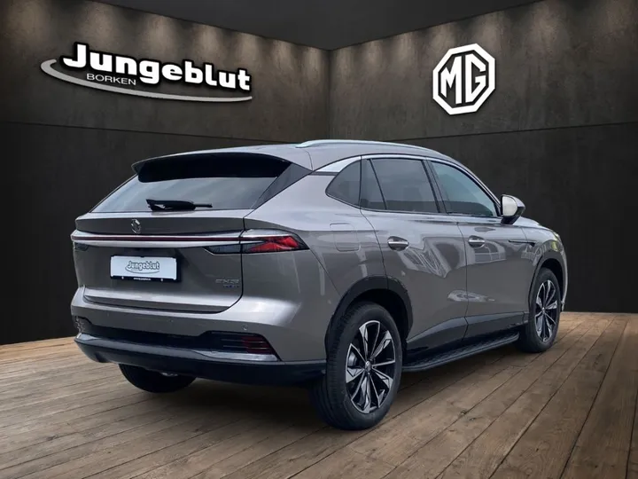 MG HS