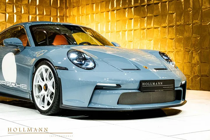 Porsche 992