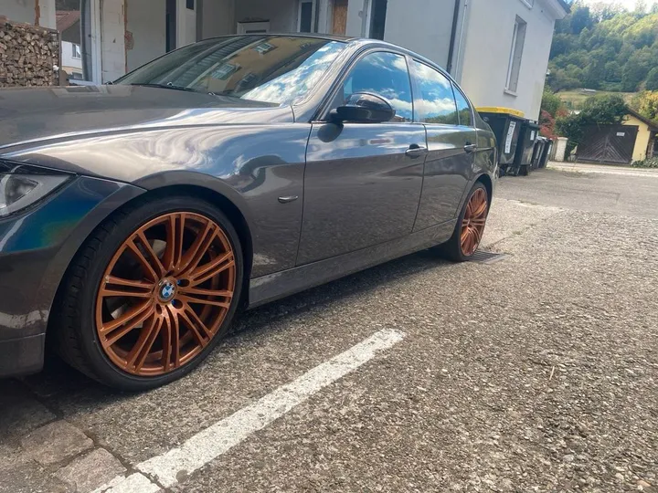 BMW 325