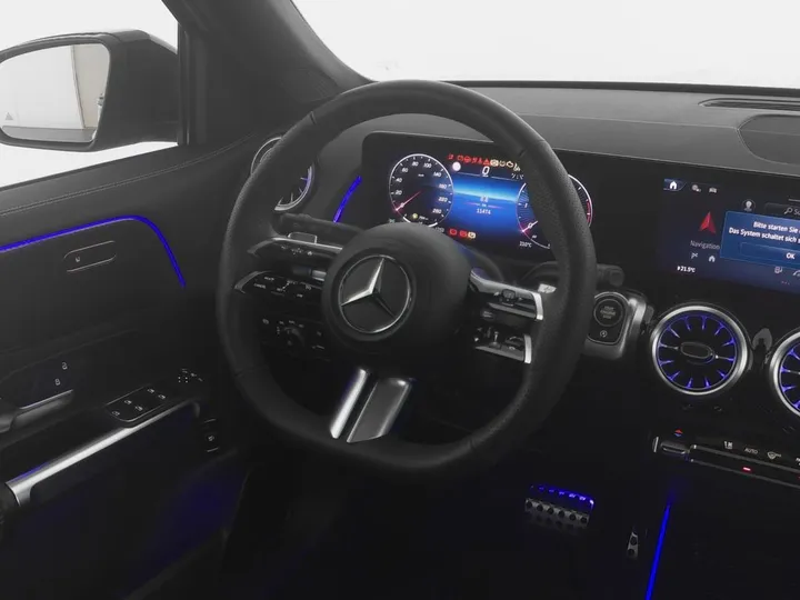Mercedes-Benz GLB 200