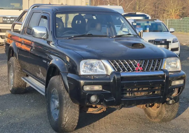Mitsubishi L200