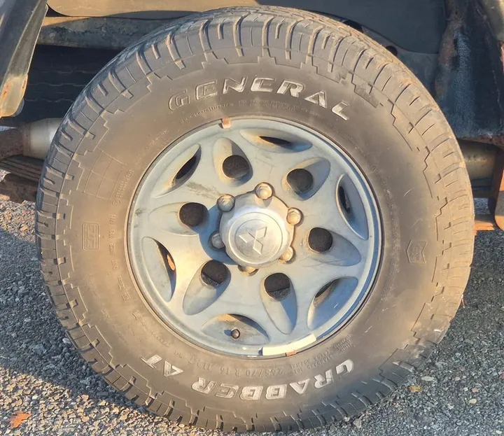 Mitsubishi L200