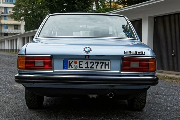 BMW 520